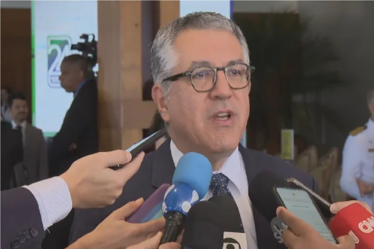 Padilha diz estar aberto ao diálogo com governadores sobre reforma tributária