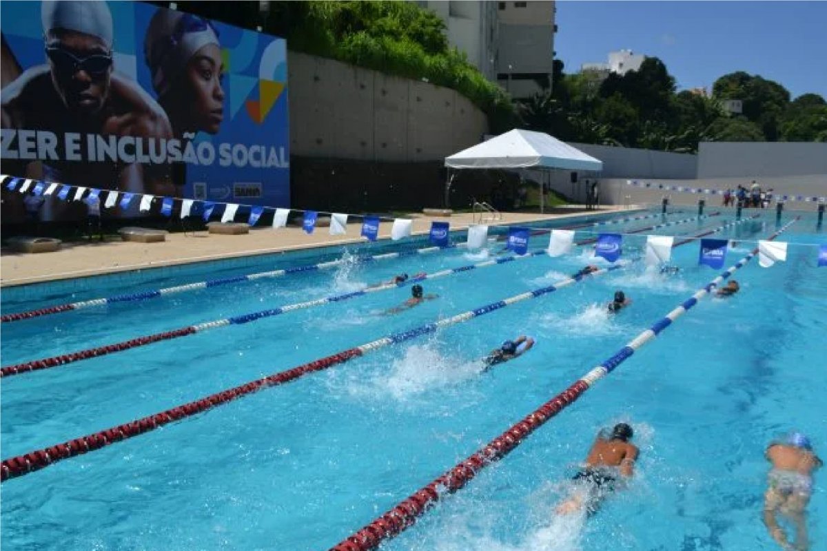 Troféu Tancredo Neves: Piscina Olímpica da Bahia recebe competição de Natação com atletas de todo o Brasil
