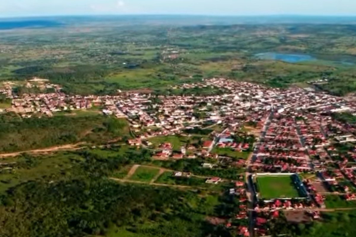 Prefeito de Biritinga a ressarcir cofres públicos em mais de R$ 64 mil, pede MP