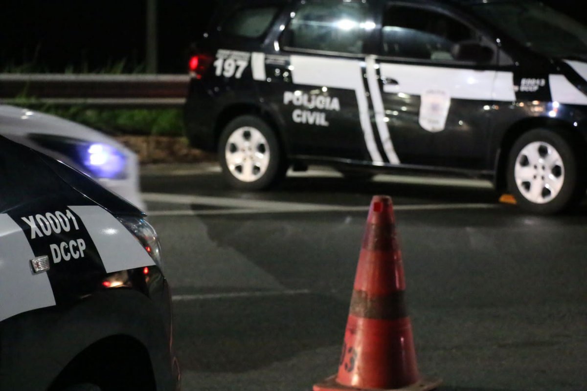 Suspeitos roubam carro da Assembleia Legislativa da Bahia e polícia recupera veículo