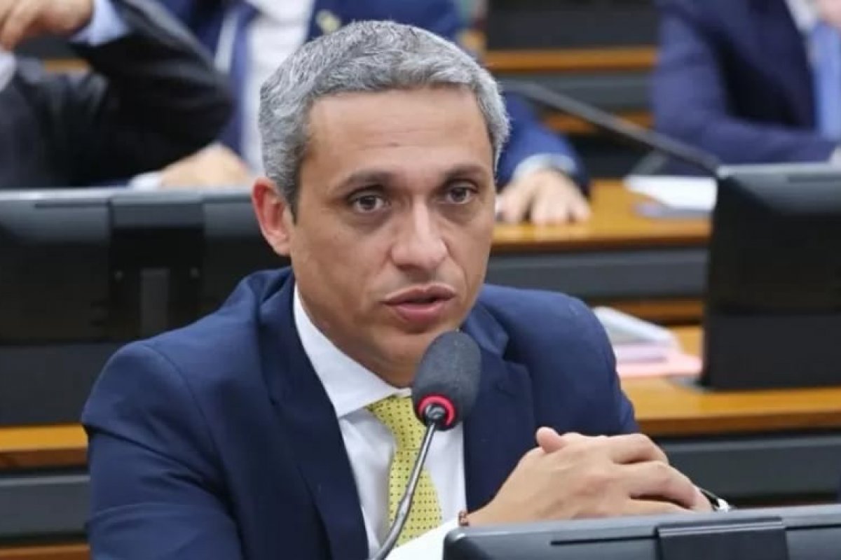 AGU acusa deputado Gustavo Gayer pelo crime de racismo