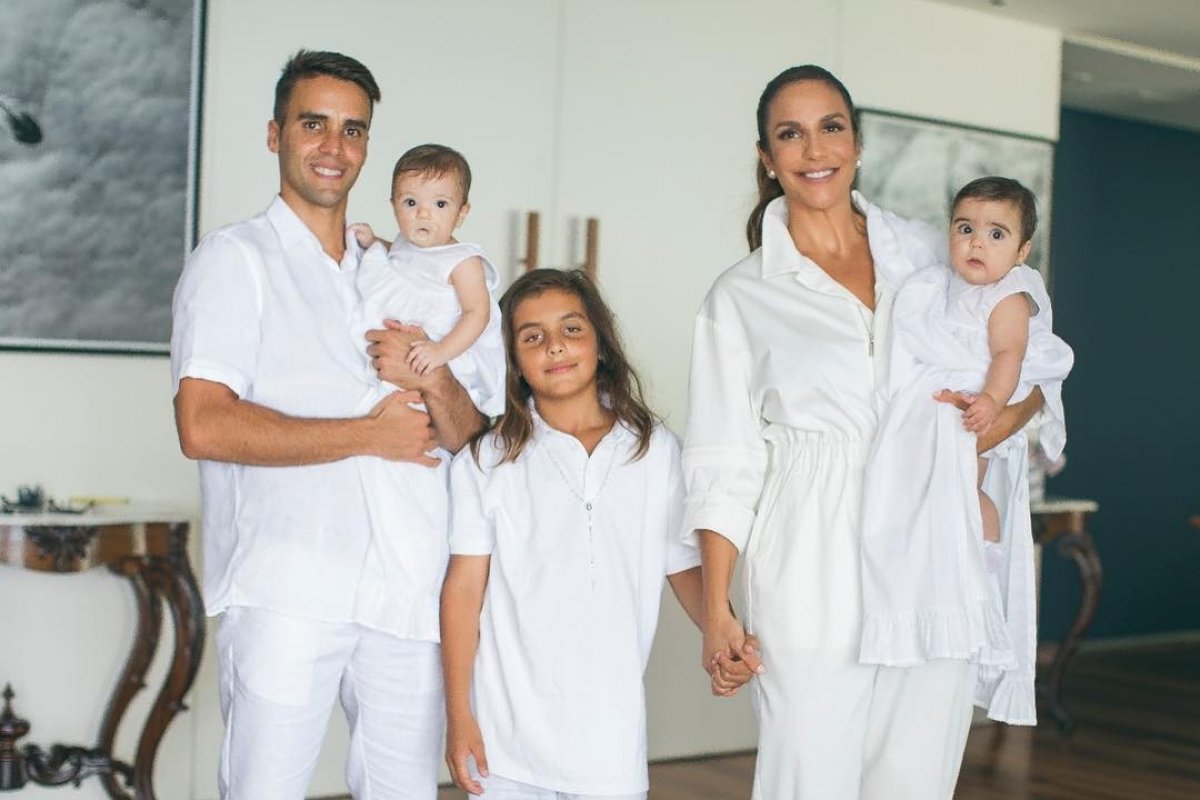 Filha de Ivete Sangalo é internada em hospital de Salvador