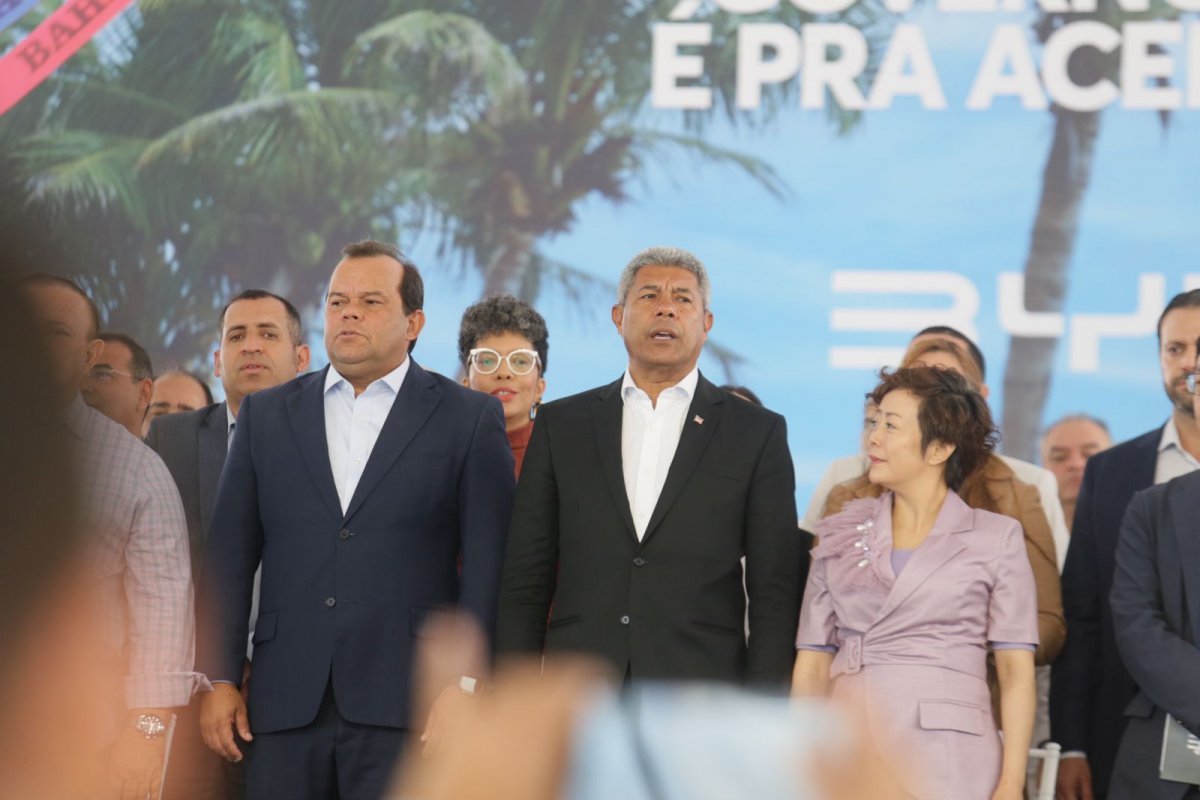 Instalação da fábrica chinesa BYD prevê criação de 5 mil empregos