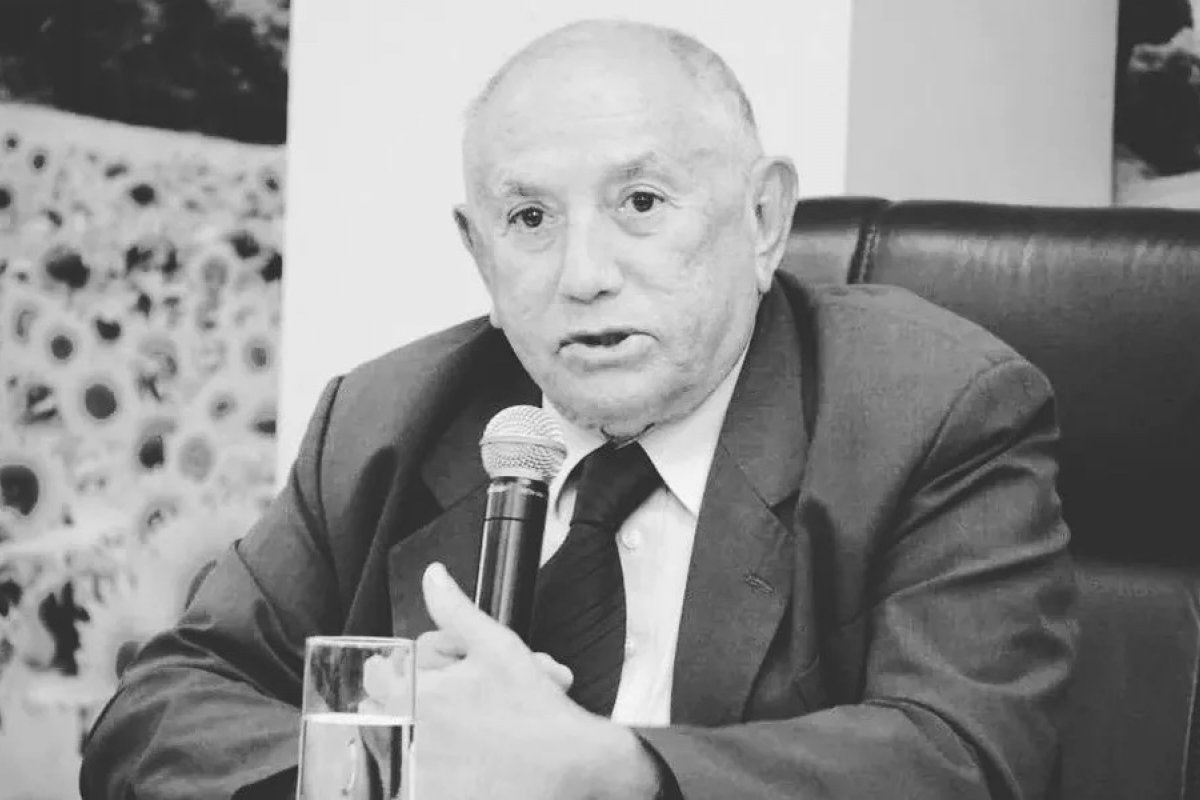 Primeiro governador do Tocantins, Siqueira Campos morre aos 94 anos