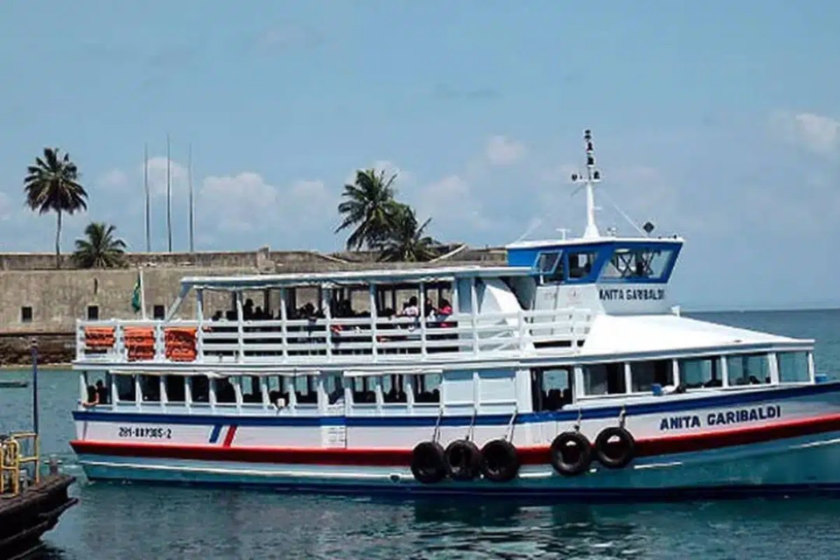 Travessia Salvador-Mar Grande continua suspensa devido ao mau tempo