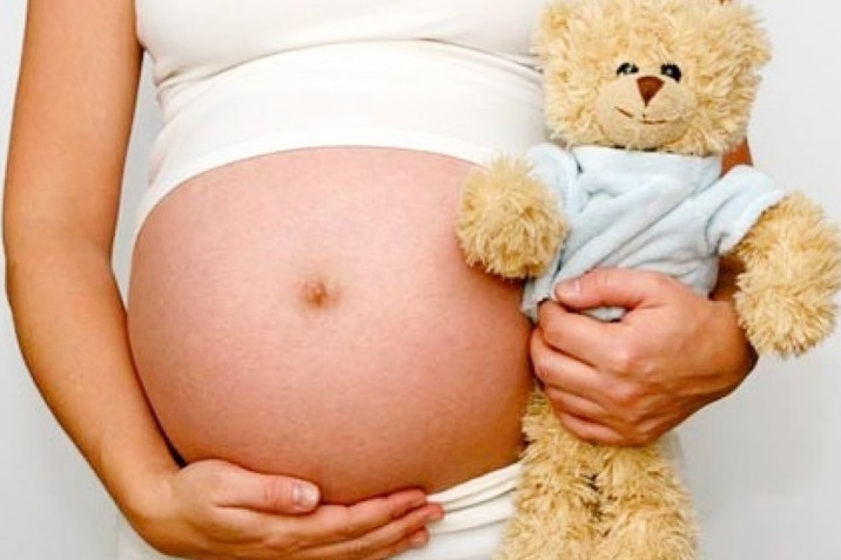 Uma criança ou adolescente dá à luz um bebê a cada 20 minutos no Brasil, diz pesquisa
