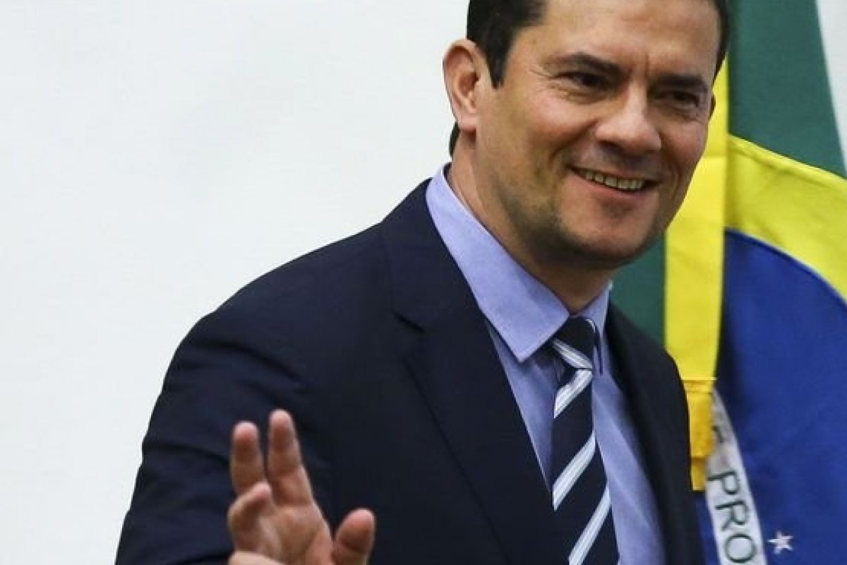 Moro diz que governo não estimula política de confronto entre polícia e criminosos 