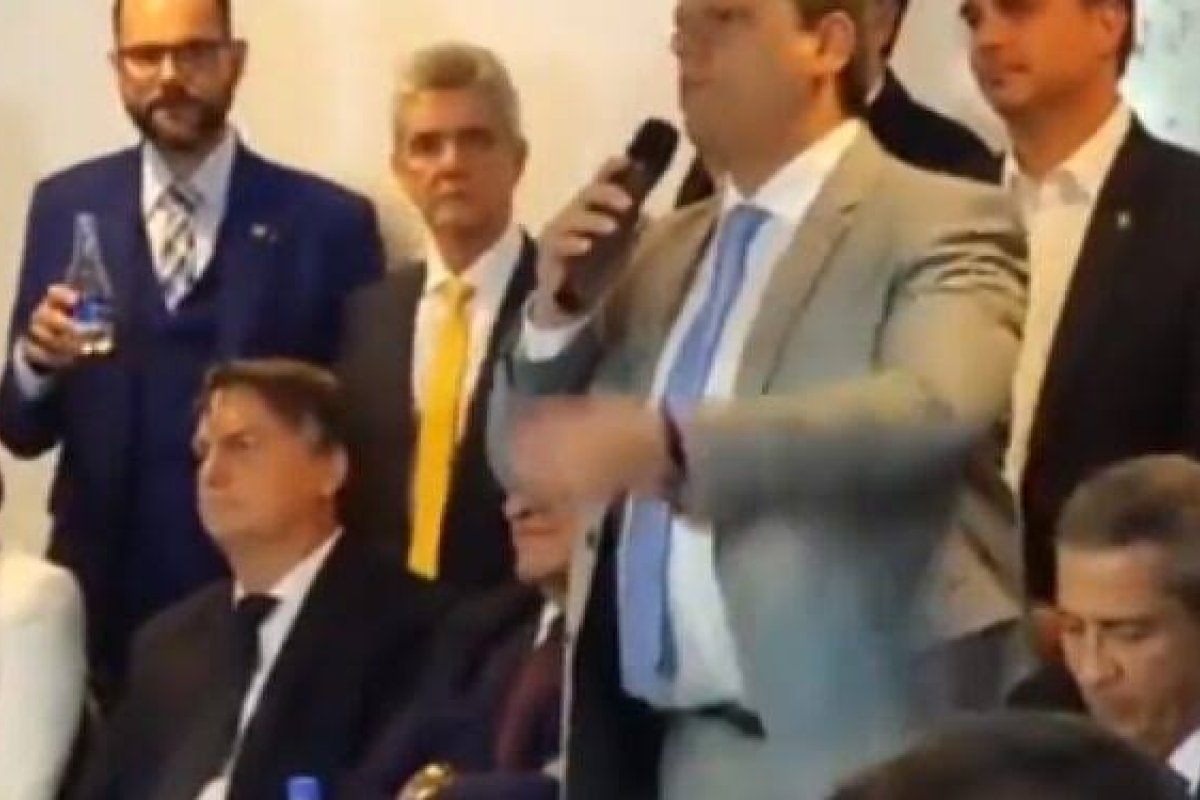 Vídeo: 'A direita não pode perder a narrativa de ser favorável à Reforma Tributária', diz Tarcísio em reunião com PL