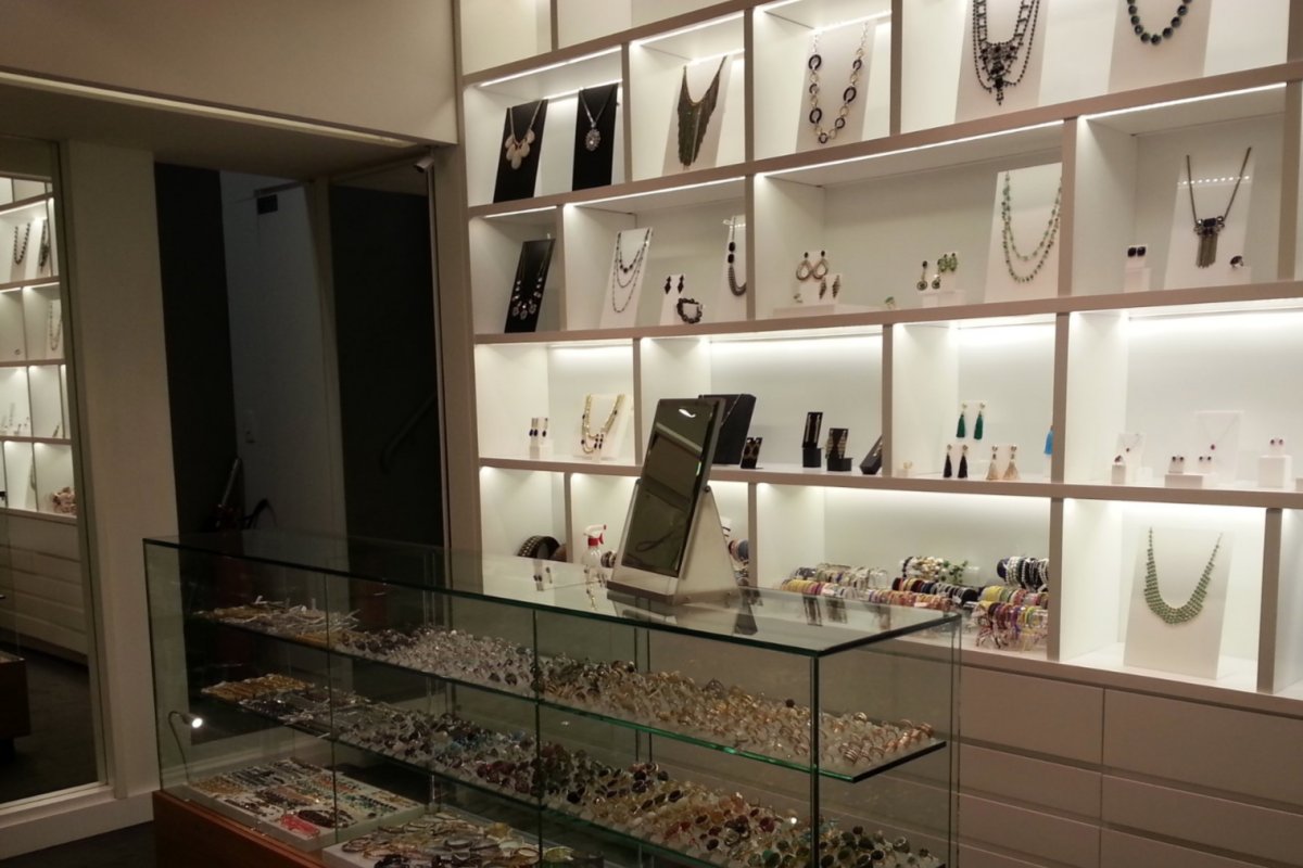 Confira os principais truques usados pelas lojas para atrair compradores