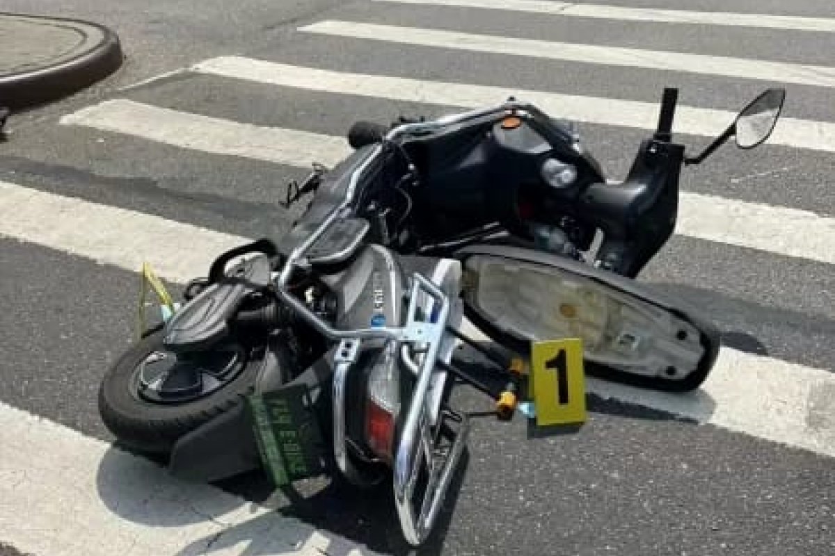 Atirador que pilotava uma scooter mata idoso e fere outras 3 pessoas em Nova York