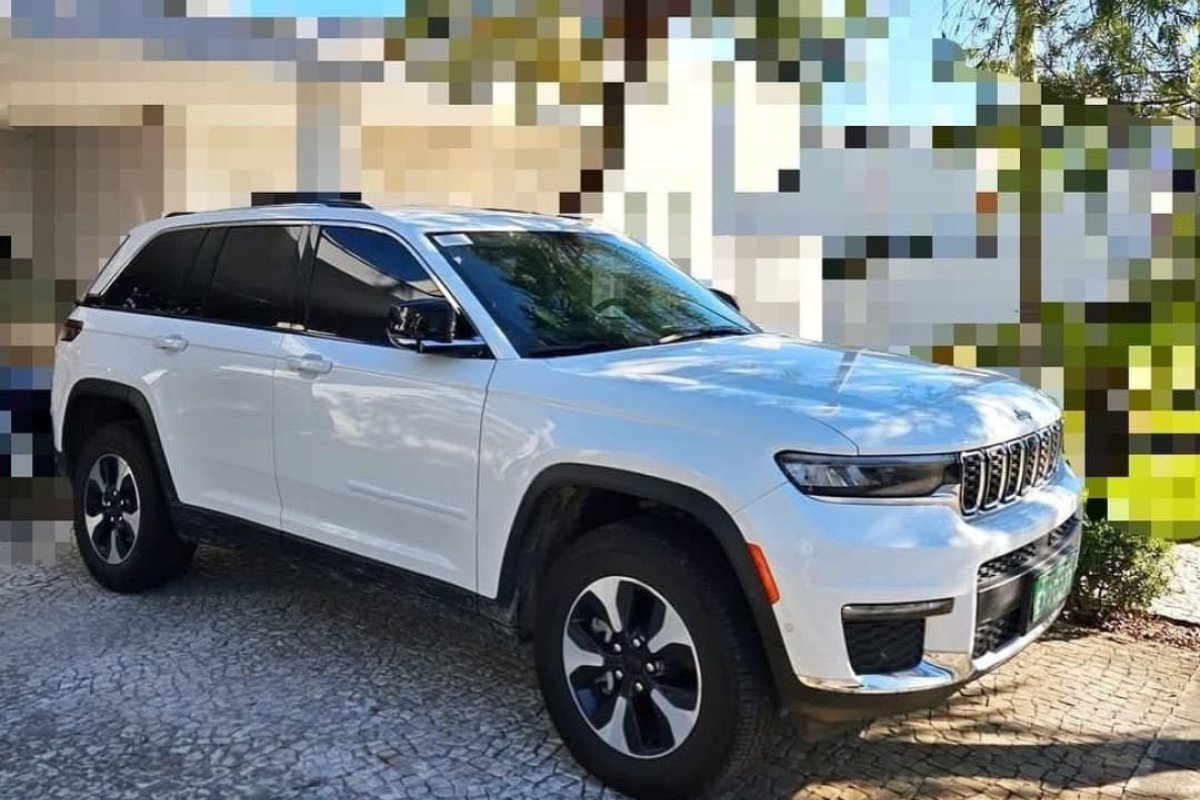 Jeep Cherokee híbrido é testado no Brasil: veja o flagra