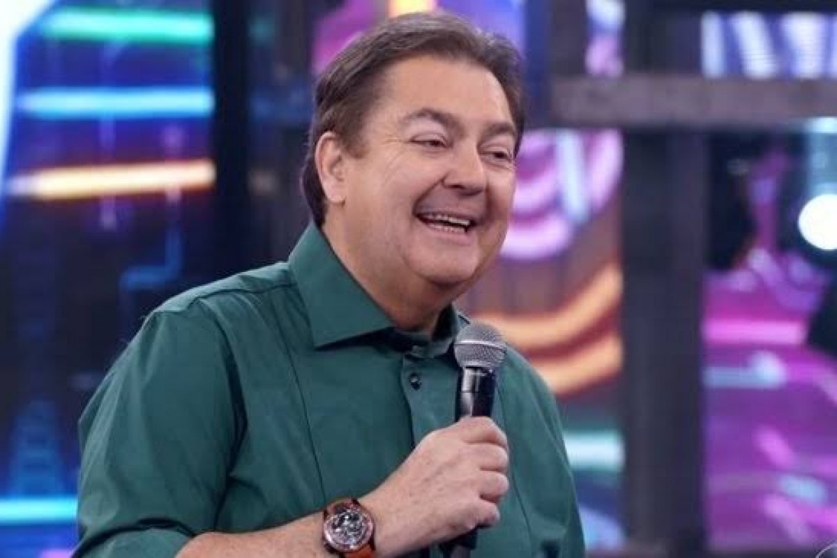 Cai na web fotos da nova residência de Faustão, avaliada em R$ 35 milhões