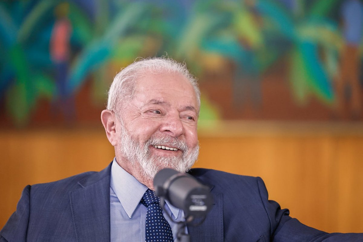 Lula diz que Saúde será beneficiada pela nova política industrial