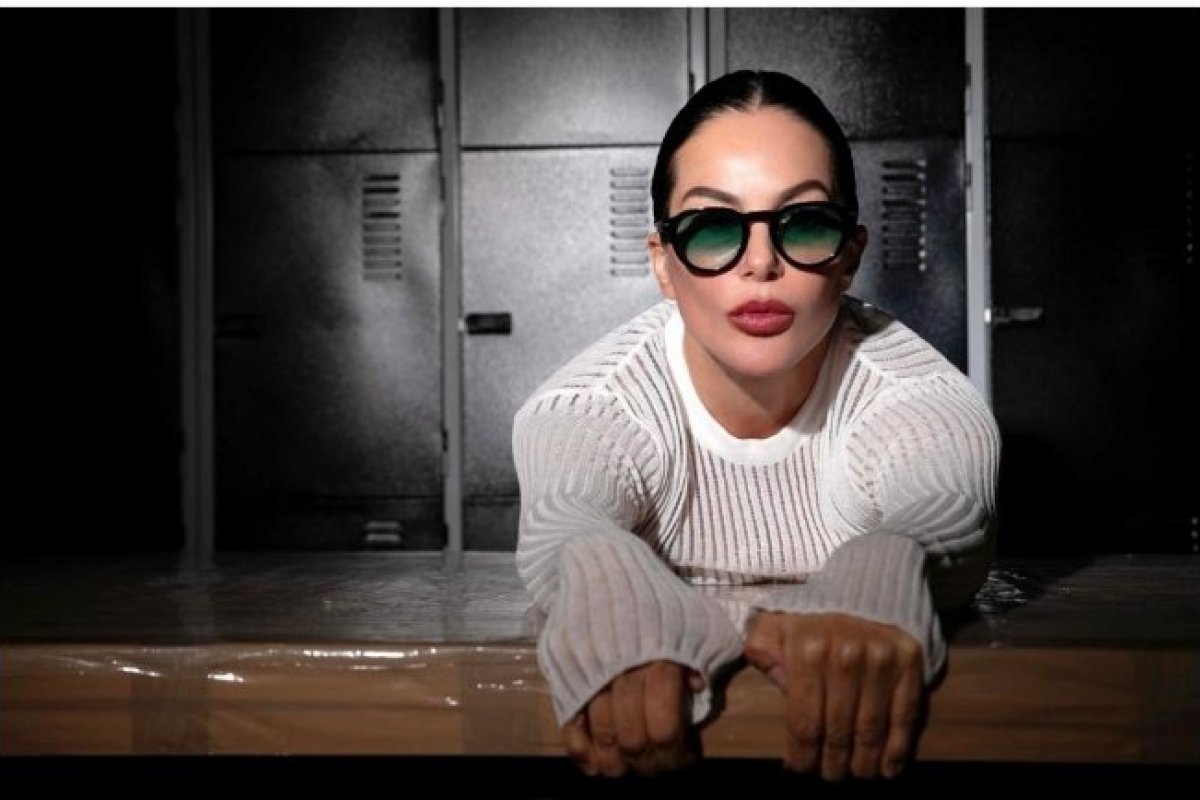 Artista multimídia Paula Klien expõe NFT "Mother Flower I" em exposição do Museu de Arte Contemporânea de Sorocaba!