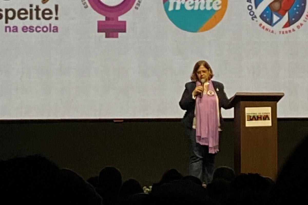 Em Salvador, ministra das Mulheres destaca as dificuldades enfrentadas para aprovar igualdade salarial no Congresso