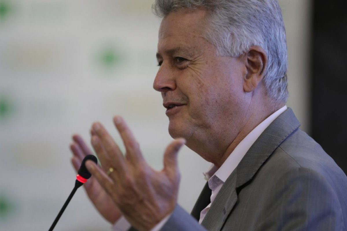 Proposta de regulamentação do mercado de carbono chegará ao Congresso em agosto, diz Rodrigo Rollemberg