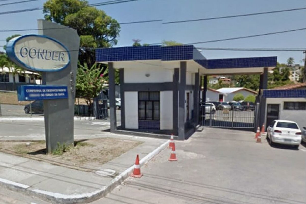 Moradores de Massaranduba protestam por moradias após reintegração de posse feita pela Conder