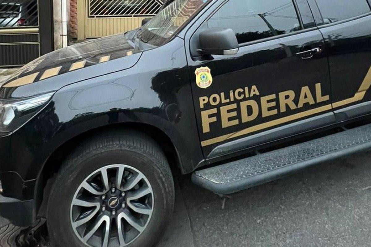 Operação da PF prende responsáveis por troca de etiquetas de bagagem em aeroporto