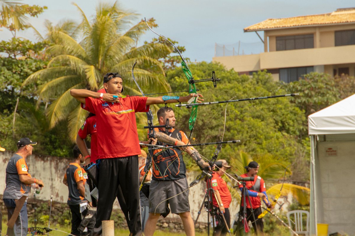 Atletas baianos participam do Campeonato Brasileiro de tiro com arco