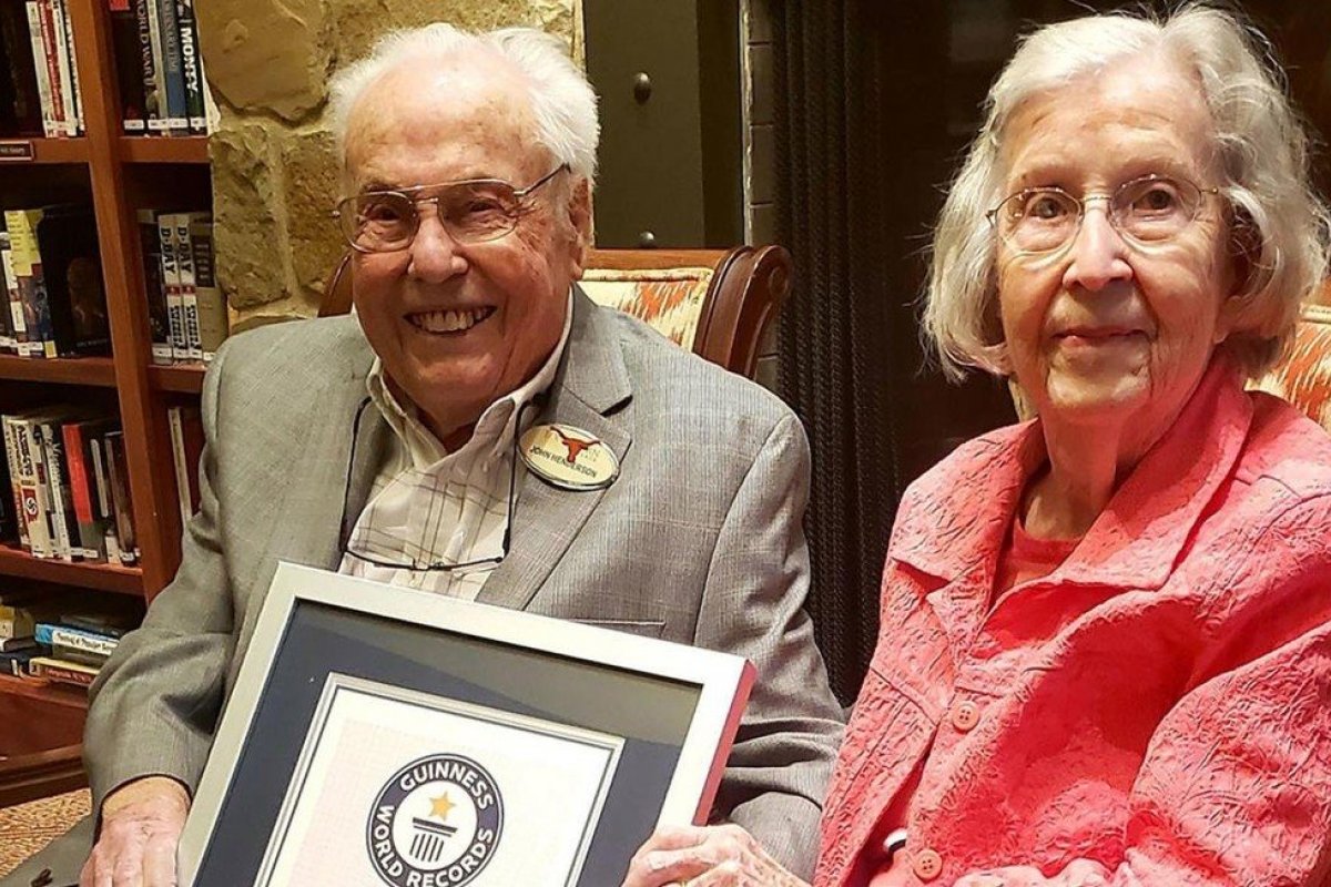 Casal mais velho do mundo comemora 80 anos de casados