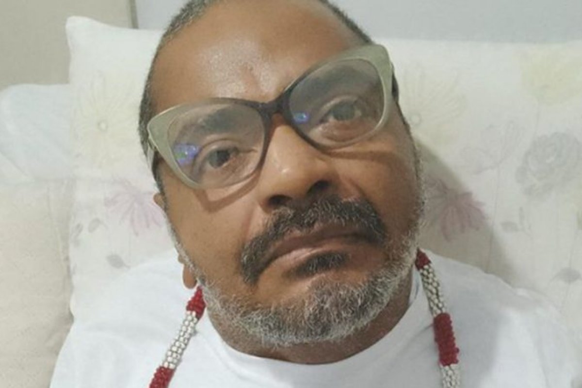 Aos 64 anos e vivendo com sequelas do AVC, Arlindo Cruz é internado no Rio de Janeiro!