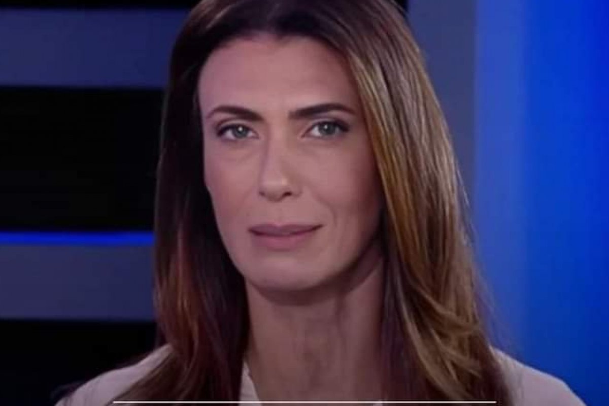 Apresentadora da Record TV é demitida após voltar de férias!