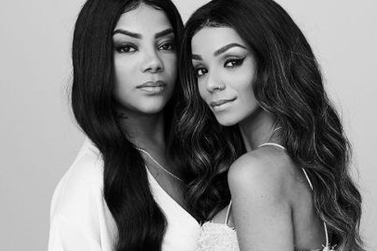 Sim ao amor: Ludmilla e Brunna Gonçalves oficializam união