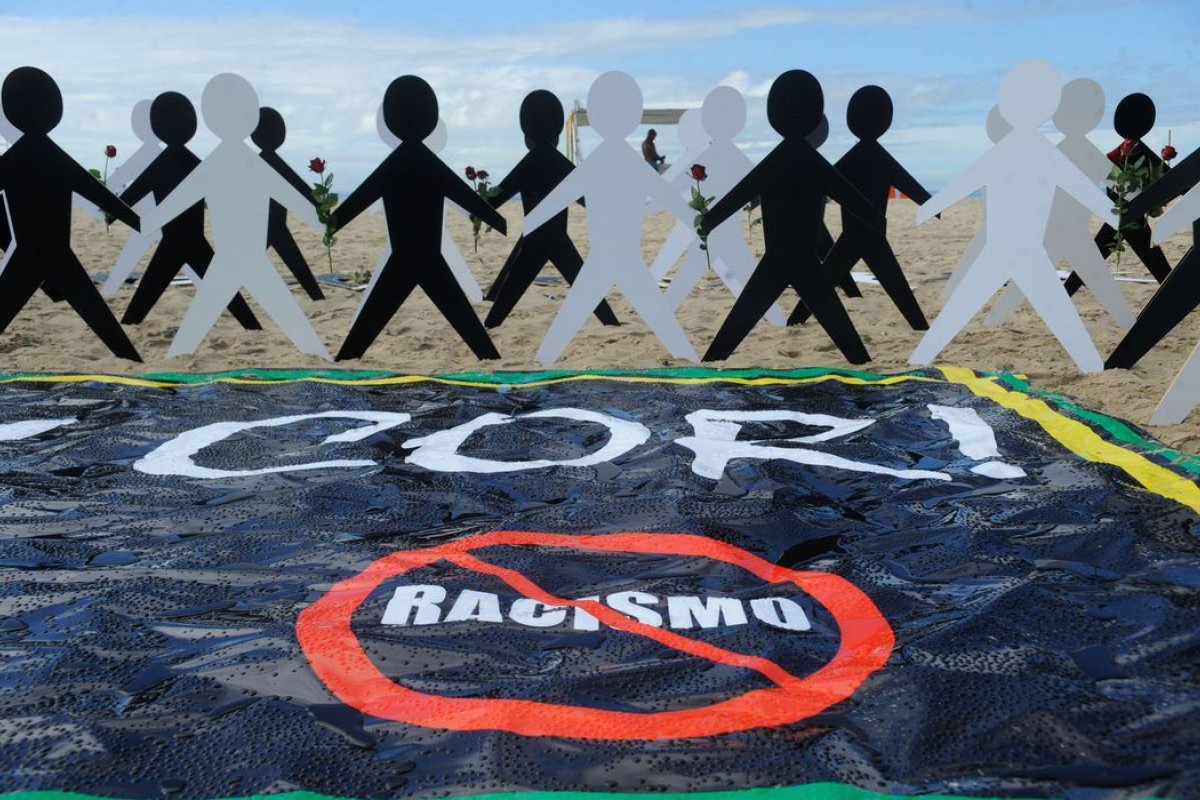 Registros de racismo, homofobia e transfobia aumentam 50% no Brasil