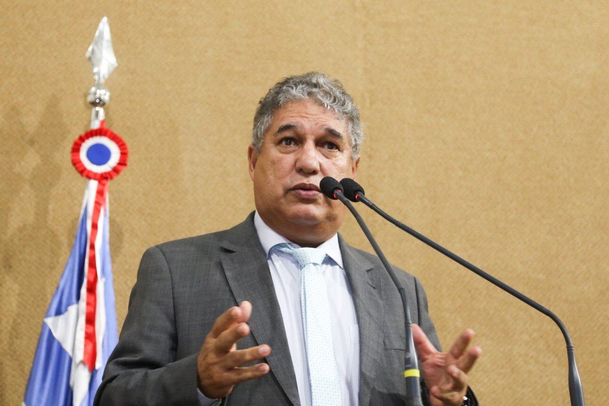 Líder do governo na Alba defende nome de Bellintani para disputar a prefeitura