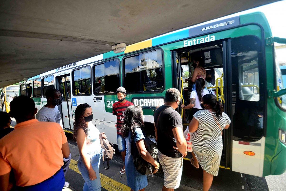 Linhas de ônibus de Narandiba e Colina Azul passam por mudanças neste sábado (22)