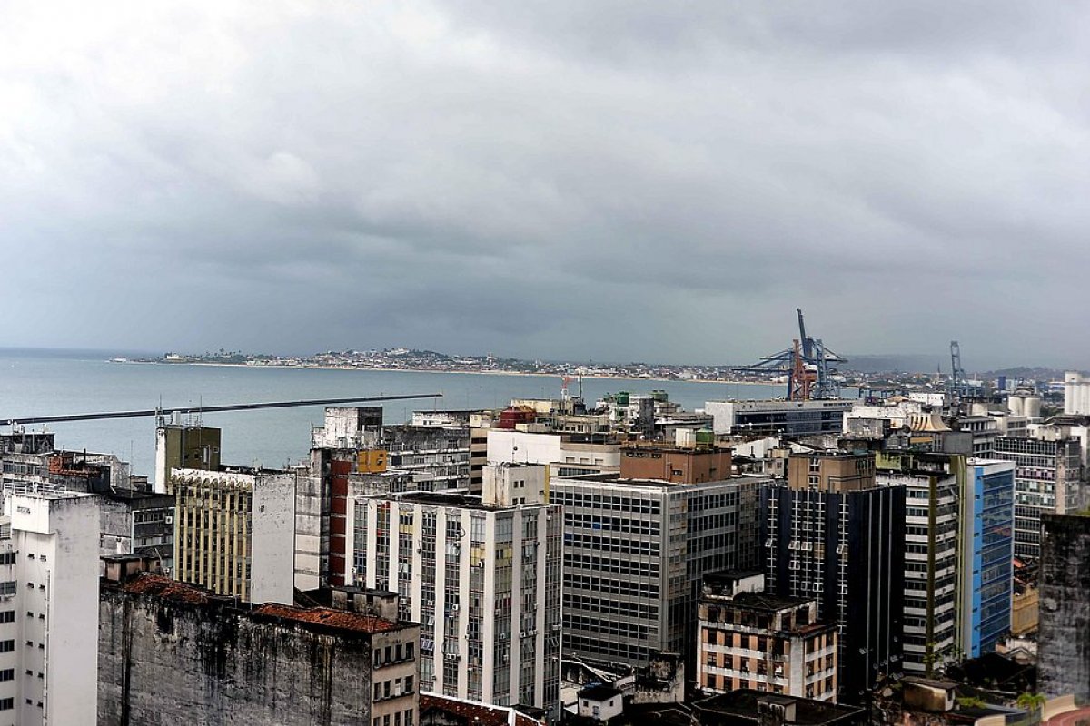 Previsão é de tempo nublado no sábado (22) e domingo (23) em Salvador