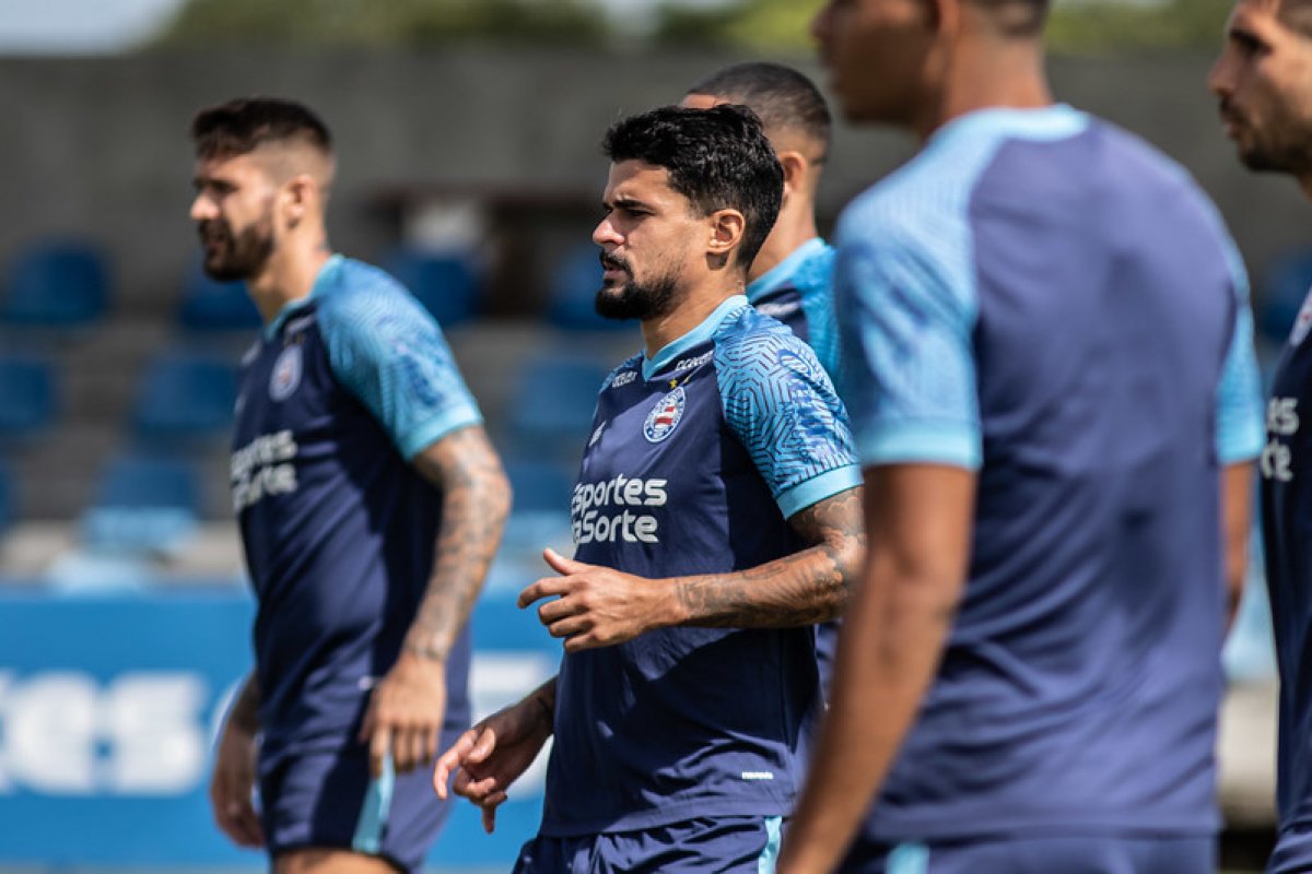 Bahia e Corinthians duelam em confronto decisivo na Arena Fonte Nova neste sábado (22)