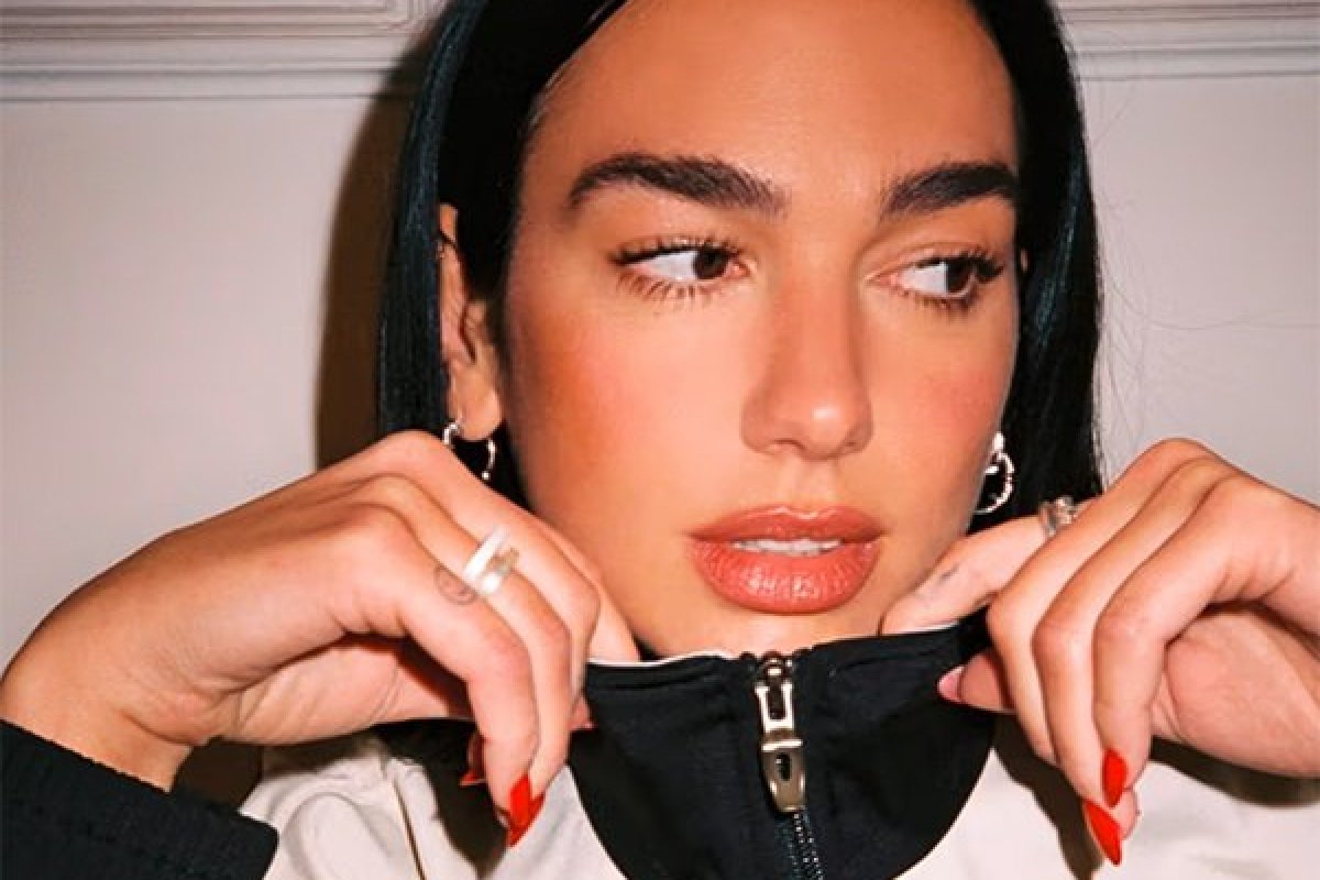 Dua Lipa estampa nova campanha da Puma!
