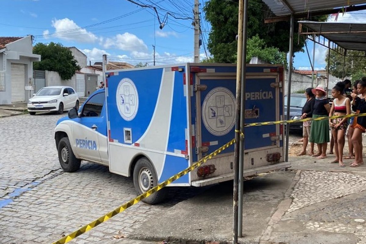 Homem é executado em padaria no bairro Parque Getúlio Vargas