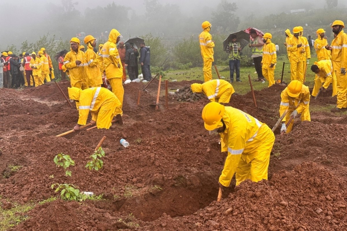 Avalanche de terra deixa ao menos 27 mortos e 50 desaparecidos na Índia