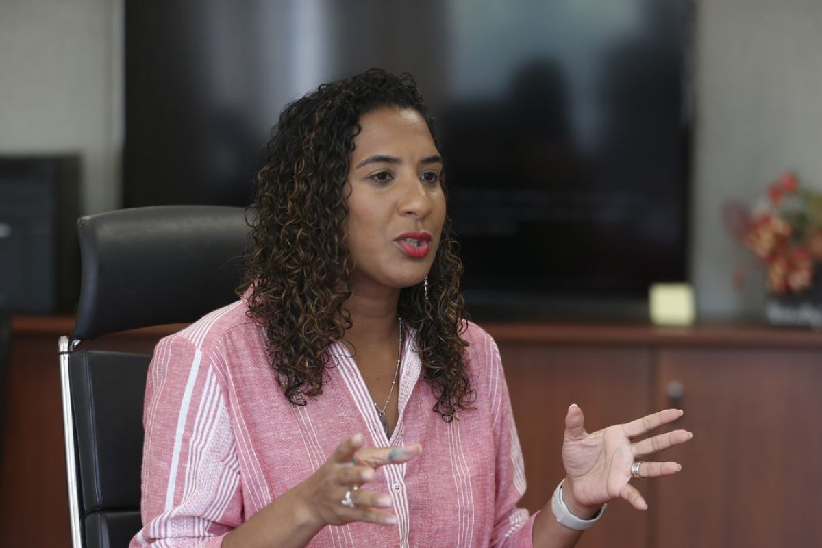 Anielle Franco fala da morte de Marielle: 'Por que minha irmã?'