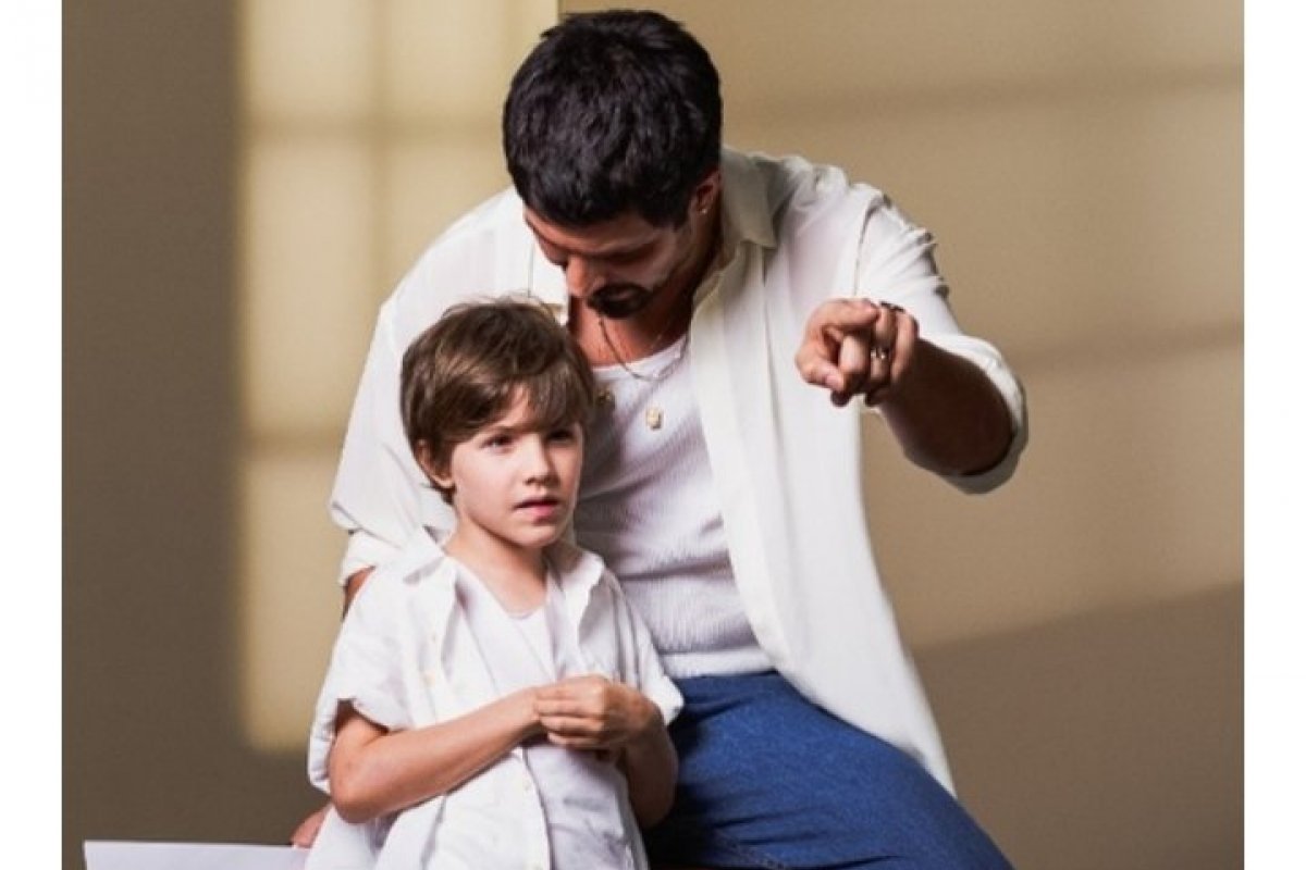 Theo, filho de Romulo Estrela estreia em campanha de dia dos pais!