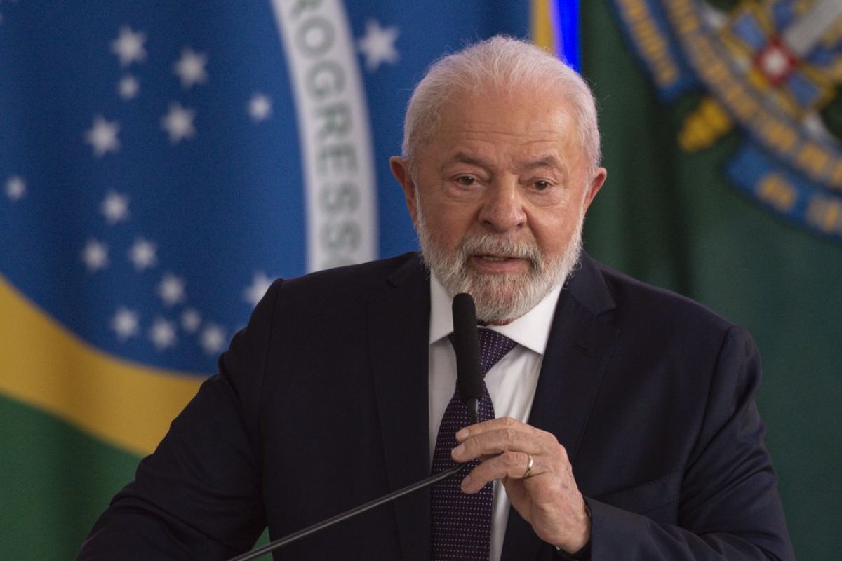 Presidente Lula realiza procedimento no quadril no Hospital Sírio-Libanês