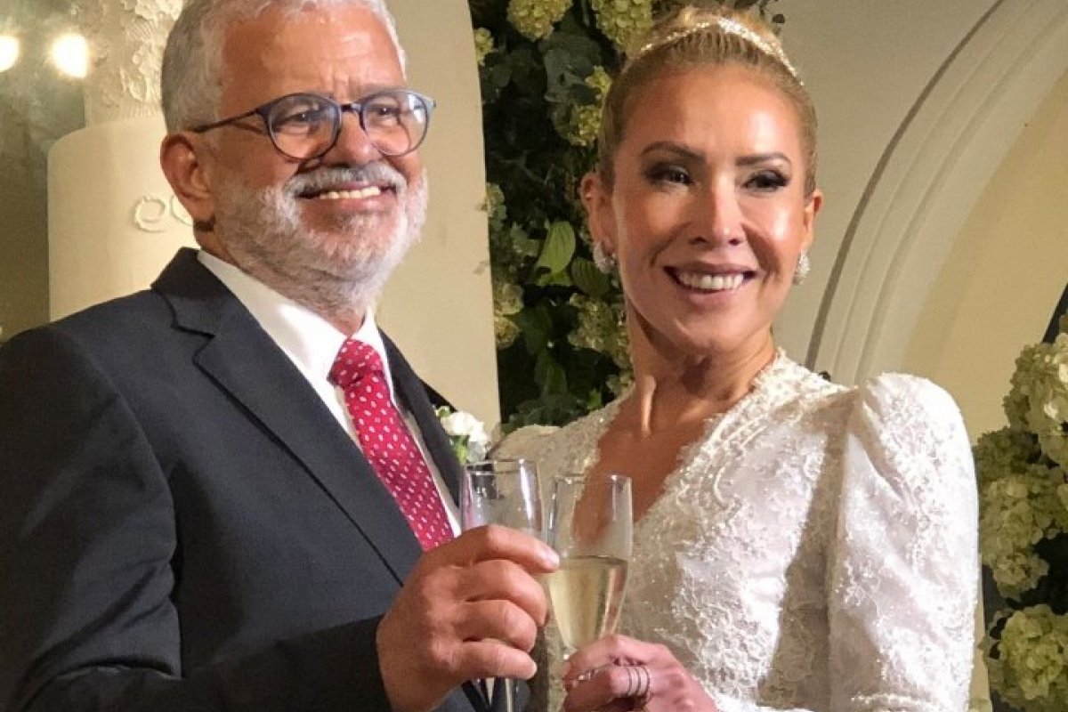 CASADOS! Francisco Bastos e Alessandra Roldan dizem SIM ao amor em cerimônia na capital baiana!