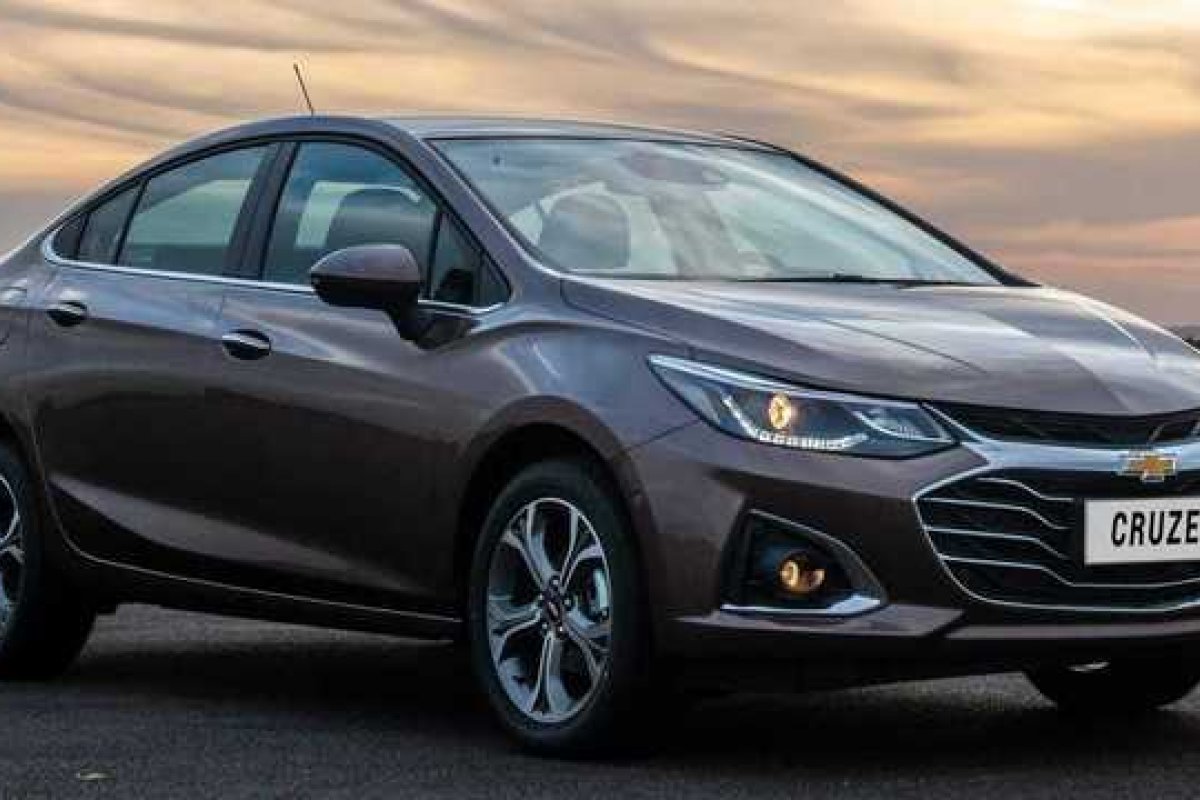 Cruze LT é versão mais em conta do sedã por R$ 101 mil