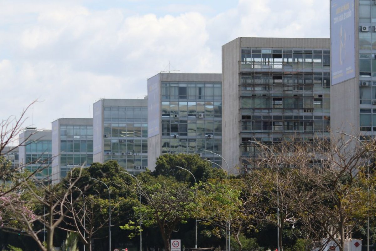 Governo Federal substitui ponto eletrônico por controle de produtividade para servidores
