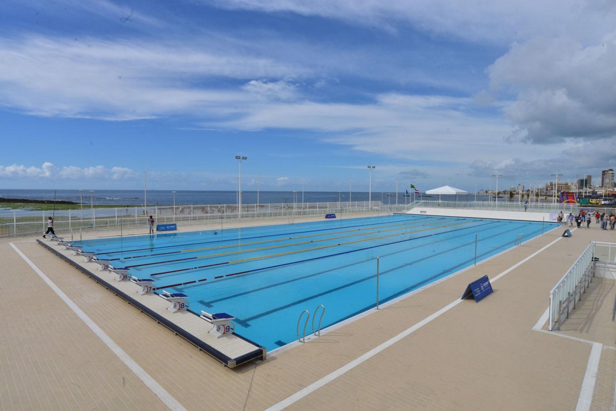 Arena aquática de Salvador abre vagas para turmas de natação e hidroginástica