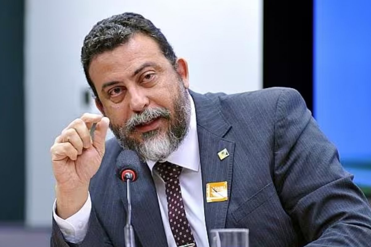 Ex-diretor da Abin pede que depoimento na CPMI sobre o 8 de janeiro aconteça em sessão sigilosa