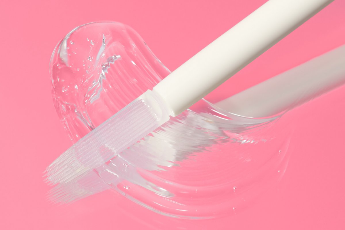 Browcare: Benefit Cosmetics amplia portfólio com produtos para cuidar das sobrancelhas!