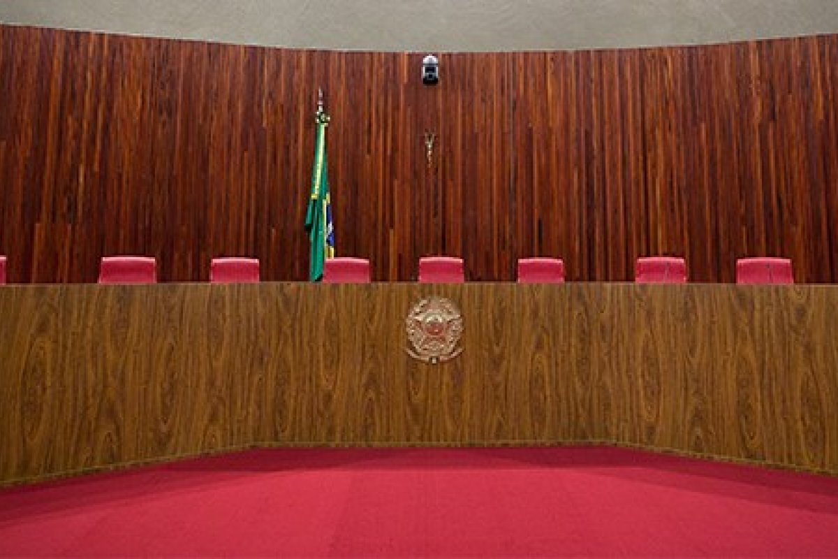 TSE julga casos de candidaturas e prestação de contas em sessão de abertura do segundo semestre