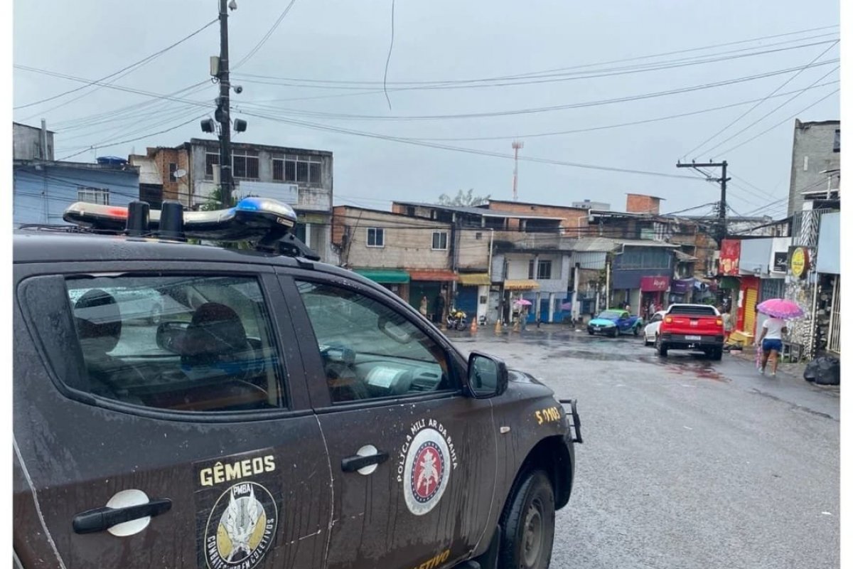 Polícia prende homem suspeito de cometer assaltos em ônibus