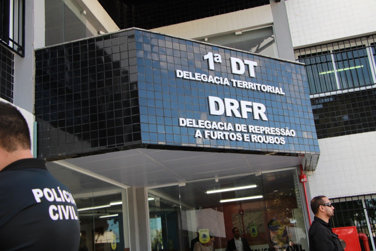 Carro avaliado em um milhão de reais é recuperado pela DRFR de Feira de Santana