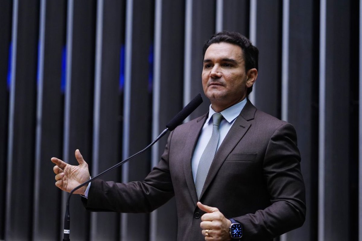 Celso Sabino toma posse como Ministro do Turismo em cerimônia no Palácio do Planalto