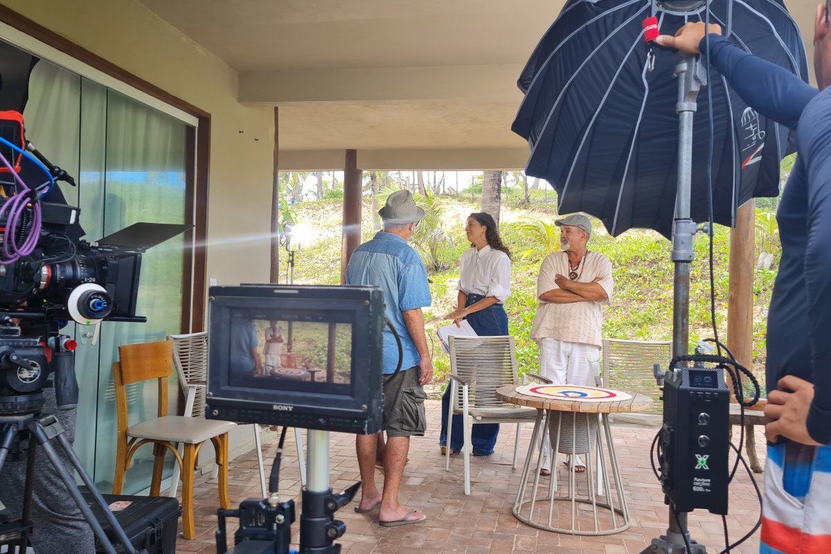 Tidelli é destaque em Spa das Tartarugas: Minissérie está sendo gravada no litoral Norte da Bahia!