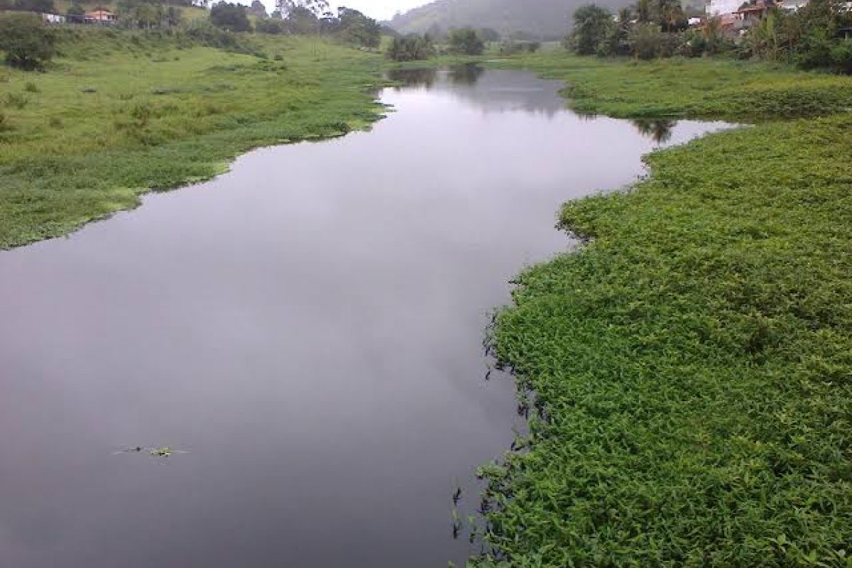 Justiça determina a demolição de construção feita ao lado do Rio Jequiriçá